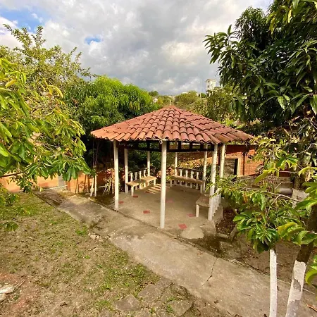 Villa Claudia - Apartamento Comodo Y Tranquilo El Colegio  Exterior photo